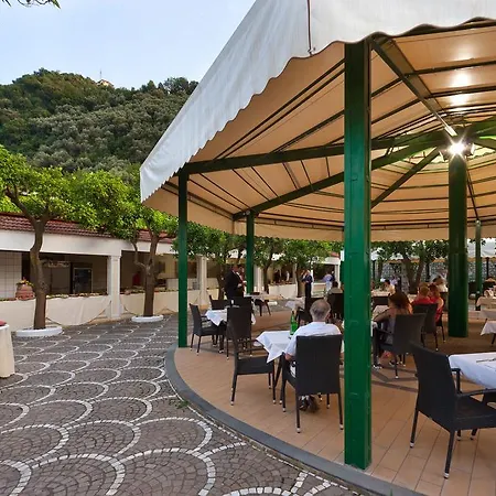 Otel Grand Parco Del Sole