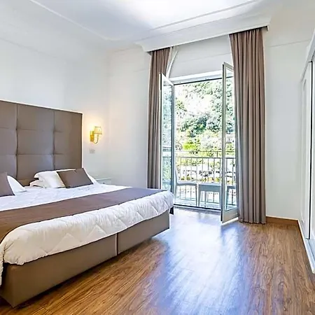 فندق Grand Parco Del Sole سانتّانييلّو