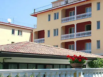 Hotel Grand Parco Del Sole